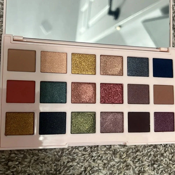 Ciate The Editor Palette - Picture 4 of 4